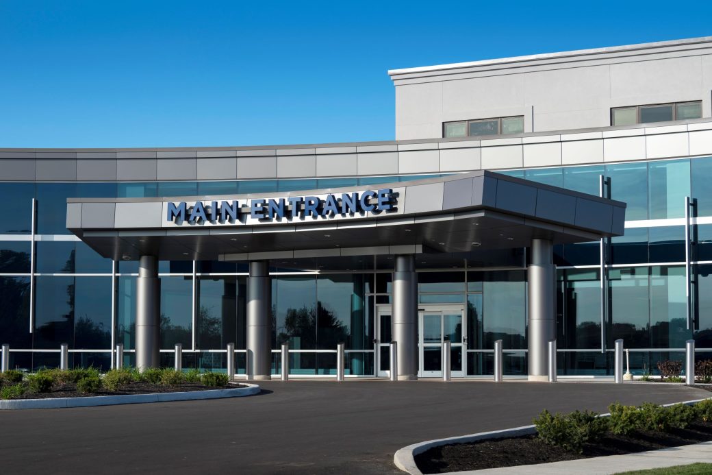 canopy at main entrance of hospital